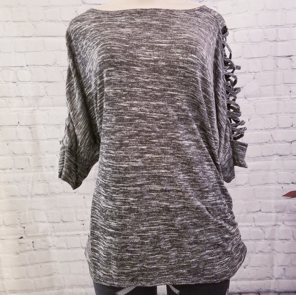 SALE 🎈Plus size Heather gray top - Picture 2 of 4